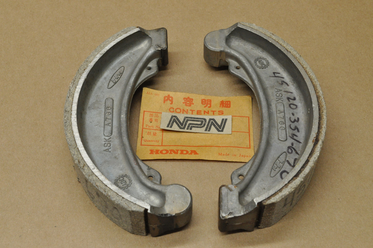 NOS Honda CA175 CB175 CL175 CL200 SL350 Front Brake Shoe Pad Set 45120-354-670