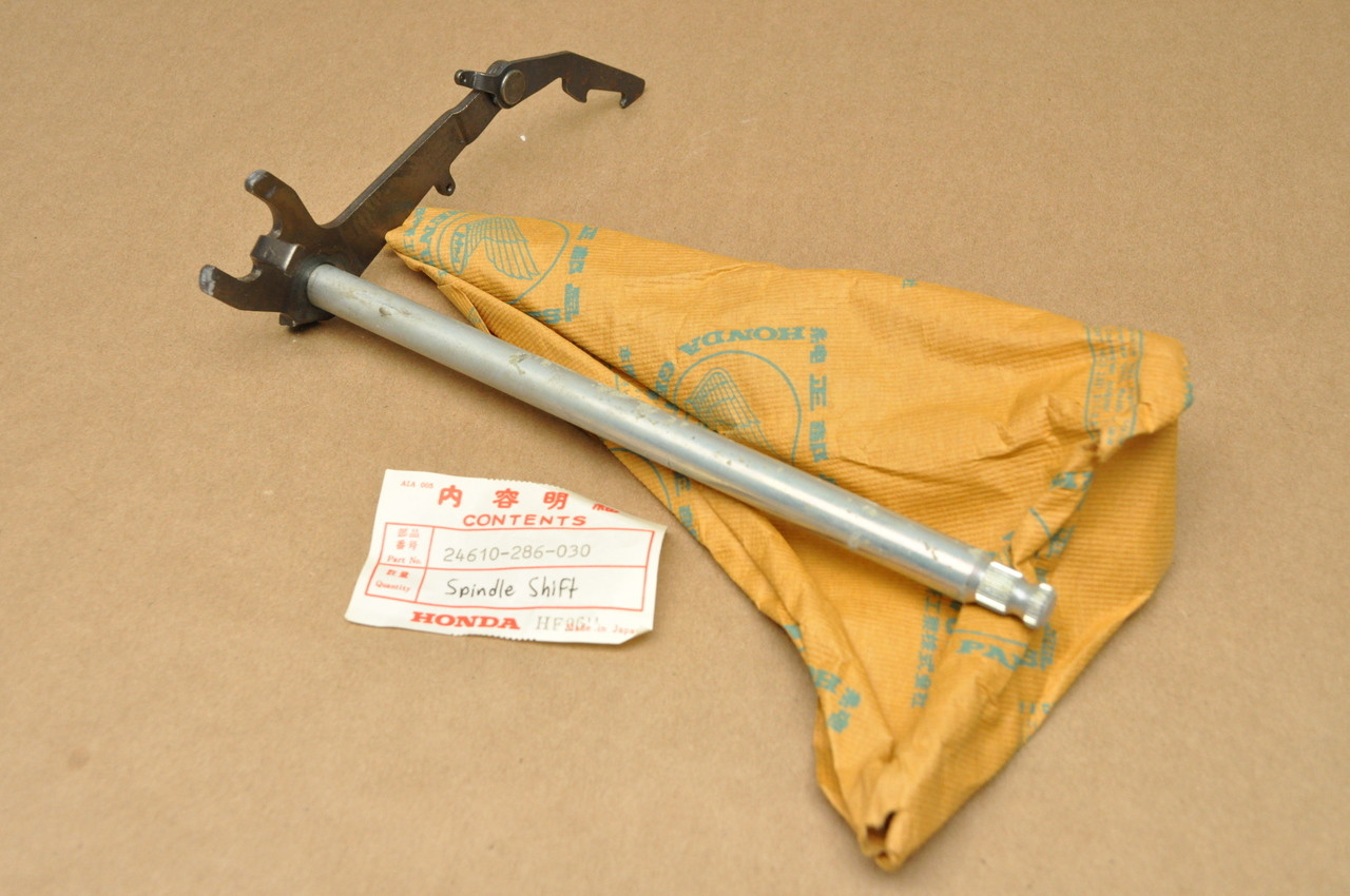 NOS Honda CB350 CL350 SL350 Gear Shift Spindle Shaft 24610-286-030