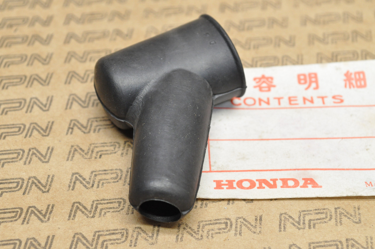 NOS Honda CB350 CB450 CB500 CB750 CX500 GL1000 Cylinder Boot 45522-300-010