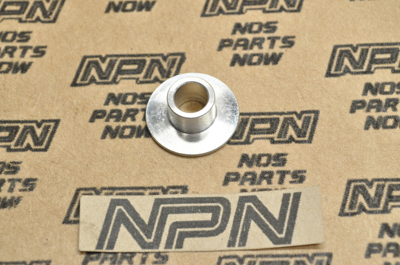 NOS Honda 1998-99 CR125 R 1997-99 CR250 R Side Cover Collar 90502-KZ3-B00