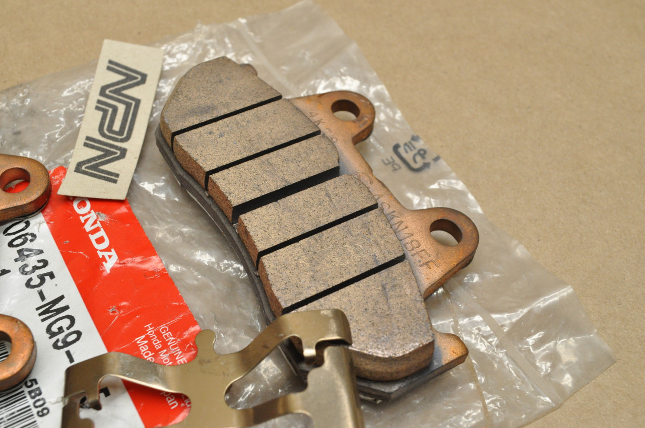 NOS Honda GL1200 Gold Wing Rear Brake Caliper Pad Set Kit 06435-MG9-405