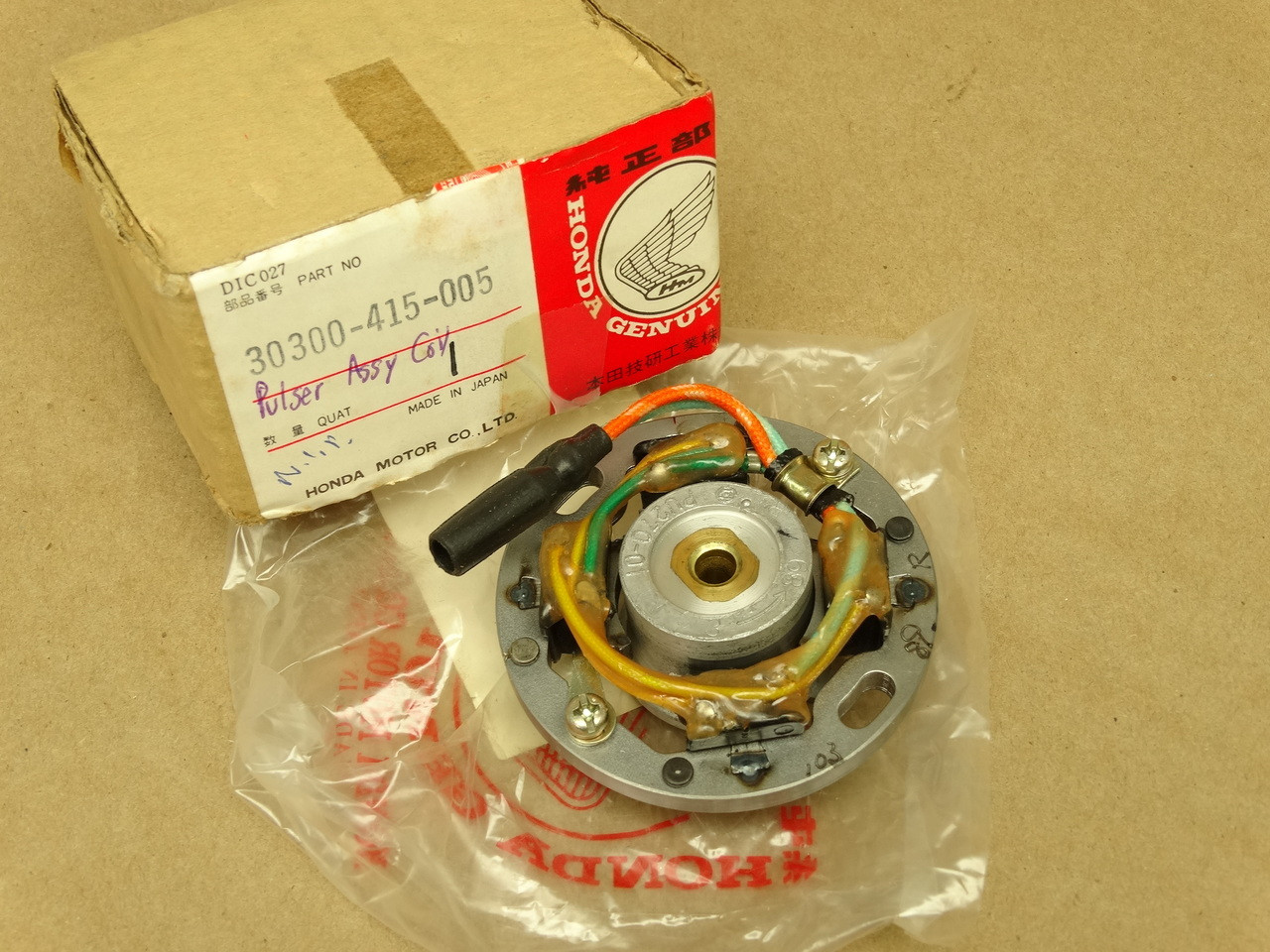 NOS Honda 197881 CX500 CDI Ignition Pulser Pulse Generator 30300415