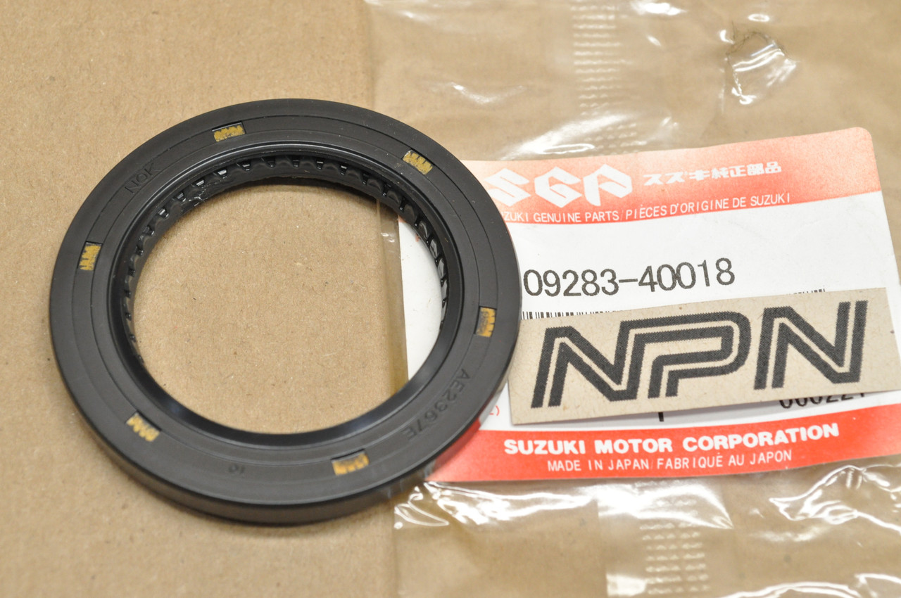 NOS Suzuki LT-4 WD LT-F250 LT-F300 LT-F4 WD Rear Arm Oil Dust Seal 09283-40018