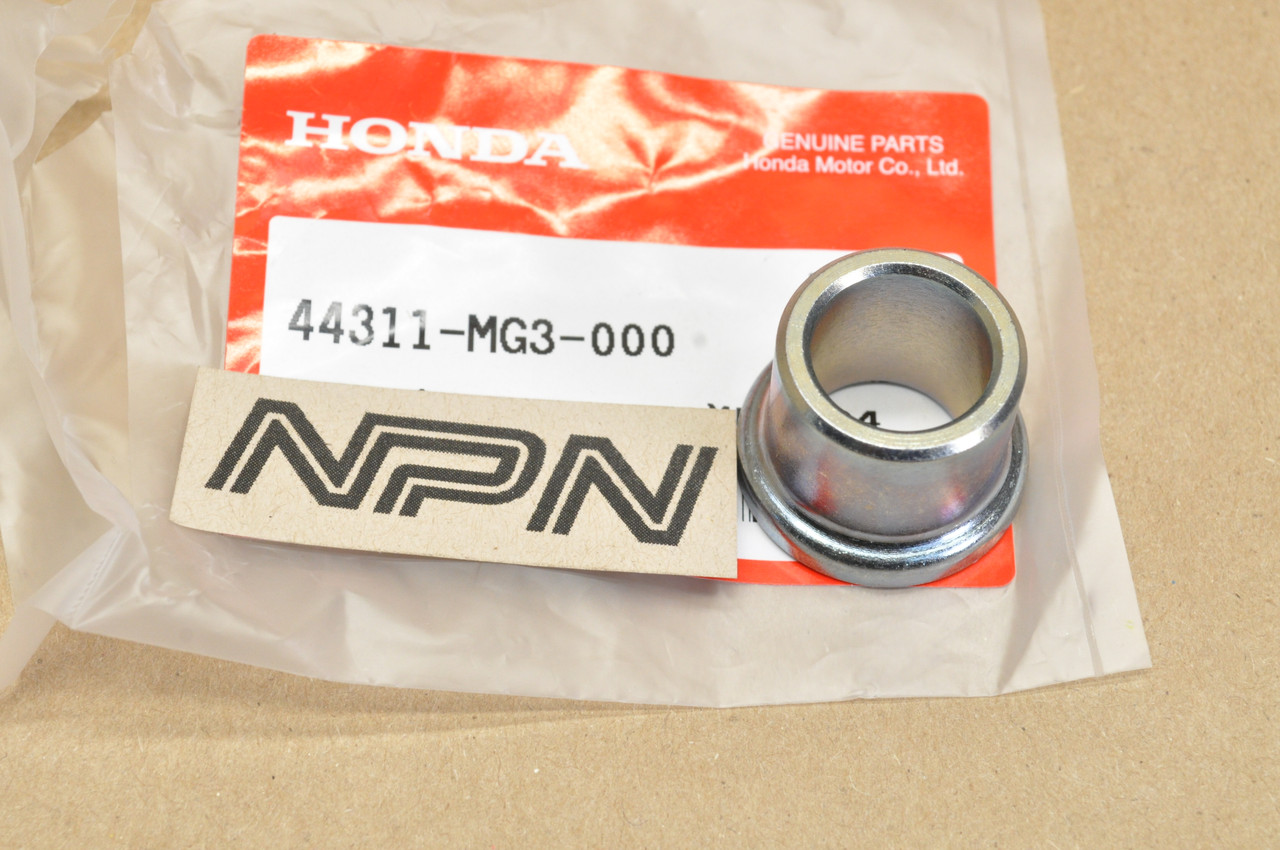 NOS Honda NX650 XL350 XL600 XR250 XR350 XR600 Front Wheel Collar 44311-MG3-000