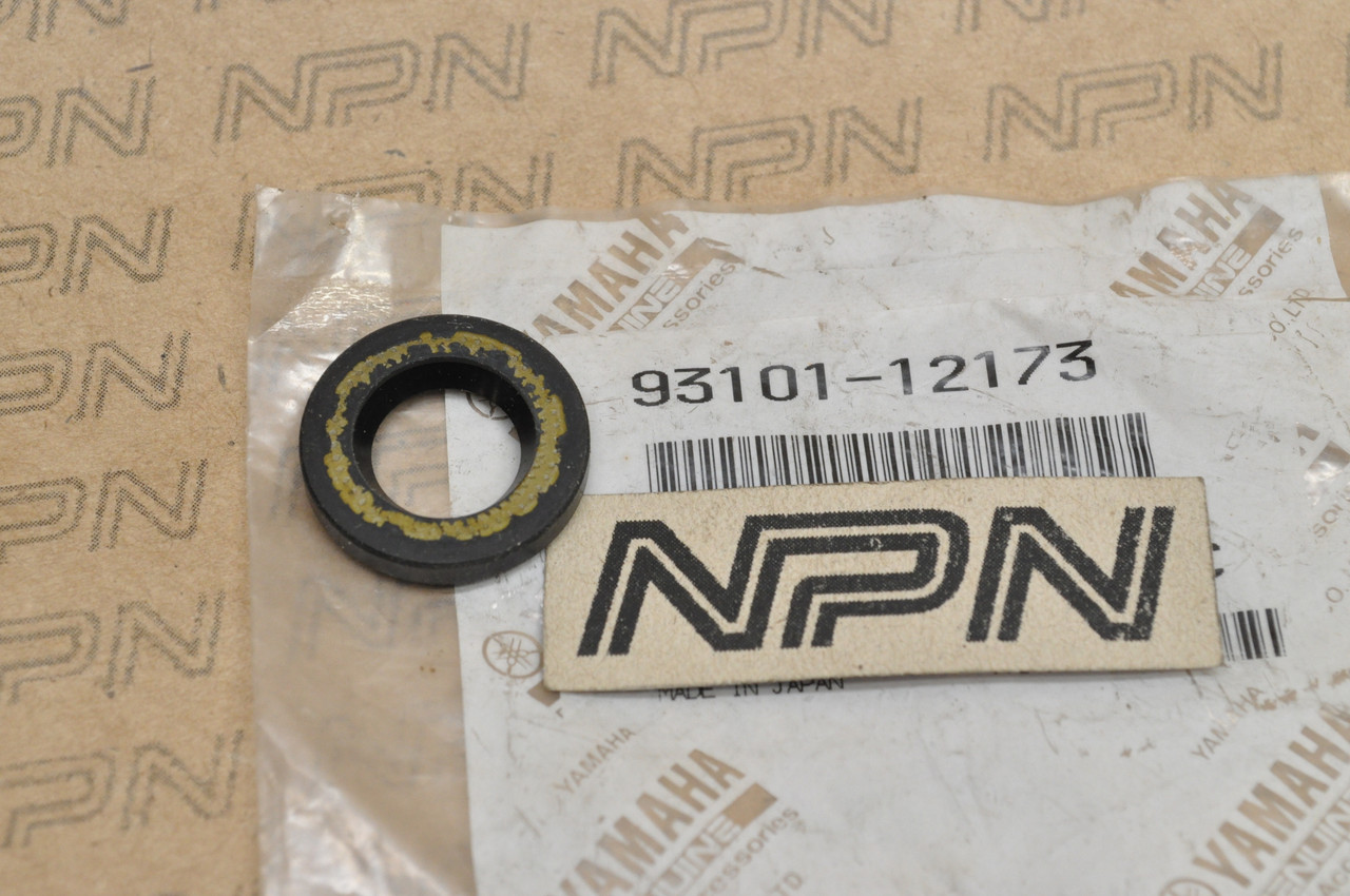 NOS Yamaha RT100 TTR125 YFM660 YFS200 YZ125 YZ80 Oil Seal 93101-12173
