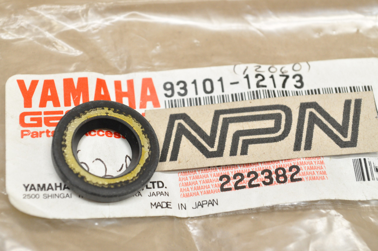 NOS Yamaha RT100 TTR125 YFM660 YFS200 YZ125 YZ80 Oil Seal 93101-12173