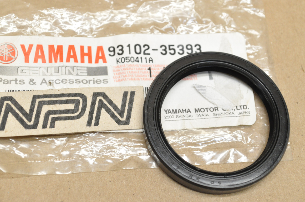 NOS Yamaha YFM250 YFM350 YFM660 YFP350 YFU1 Oil Seal 93102-35393