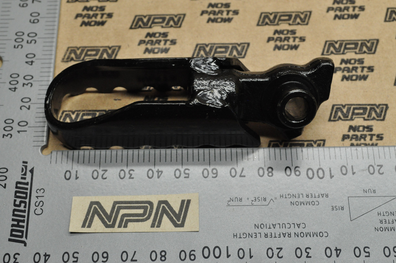 NOS Honda MR175 MT125 MT250 XL175 XL250 Z50 Right Foot Peg Step 50616-130-670