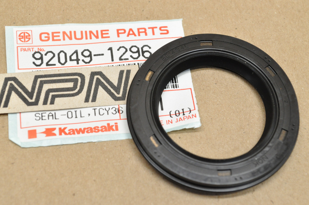 NOS Kawasaki 1988 KAF450 Mule Crank Shaft Oil Seal 36x52x8 92049-1296