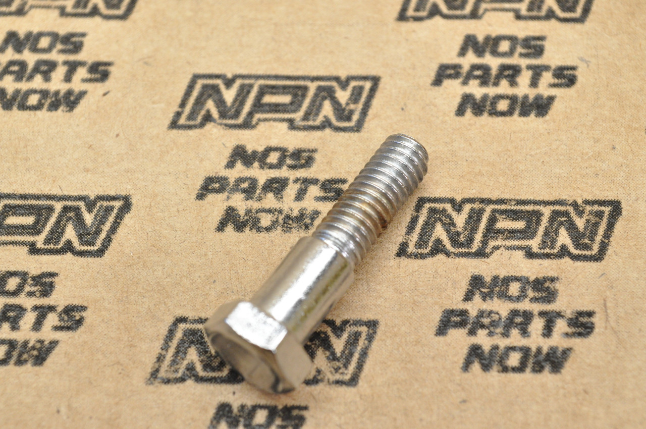 NOS Honda ATC250 CB450 CB750 EZ90 GL1200 VF750 XL500 XR250 Cap Nut 90201-415-000