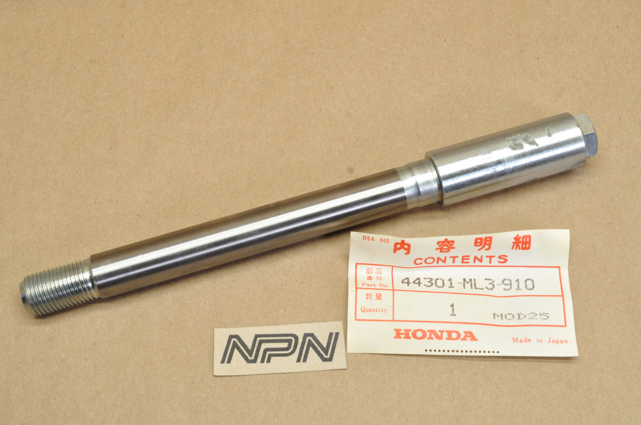 NOS Honda 1990-91 CR125 R CR250 R CR500 R Front Wheel Axle Bolt 44301-ML3-910