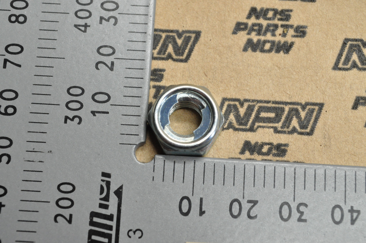 NOS Honda CR125 CR250 CR500 CR80 CR85 XR250 XR400 XR650 Nut 90309-ML3-791
