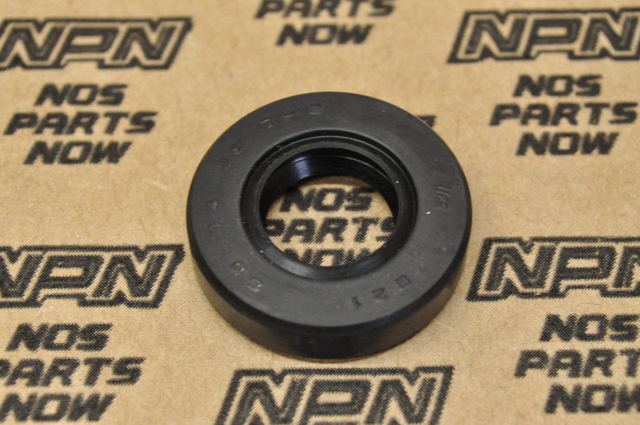 NOS Honda ATC200 ATC250 CB750 CBX CR450 CR480 TLR200 Oil Seal 91206-286-013