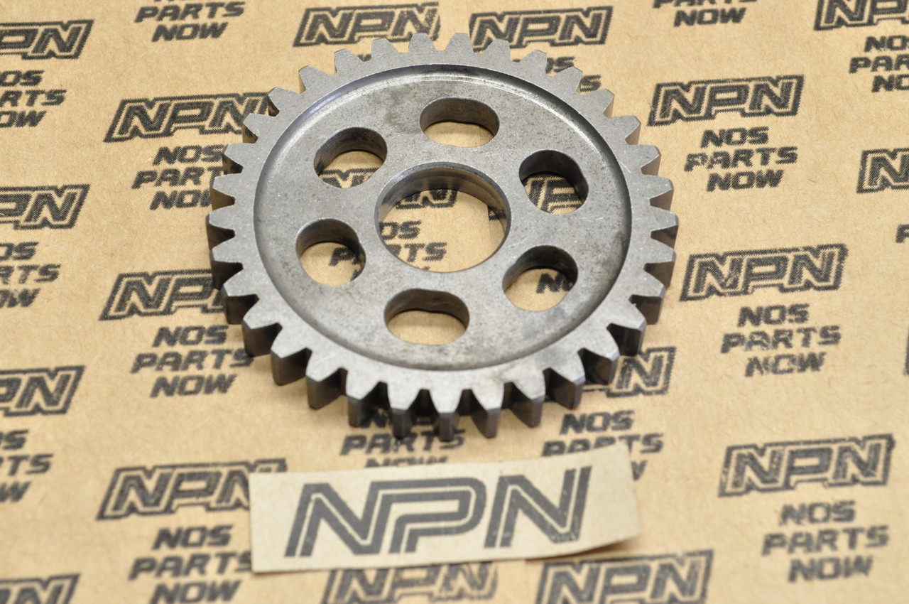 NOS Honda CA110 C110 Transmission Counter Shaft Low Gear C 33T 23421-011-010