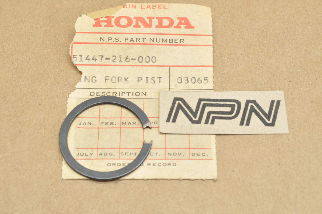 NOS Honda CA175 CB175 CL160 CL175 CL200 SL175 SL90 Fork Ring 51447-216-000
