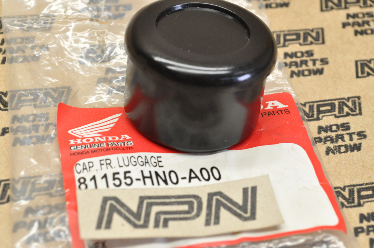 NOS Honda TRX450 Fourtrax Foreman Front Bumper Carrier Pipe Cap 81155-HN0-A00