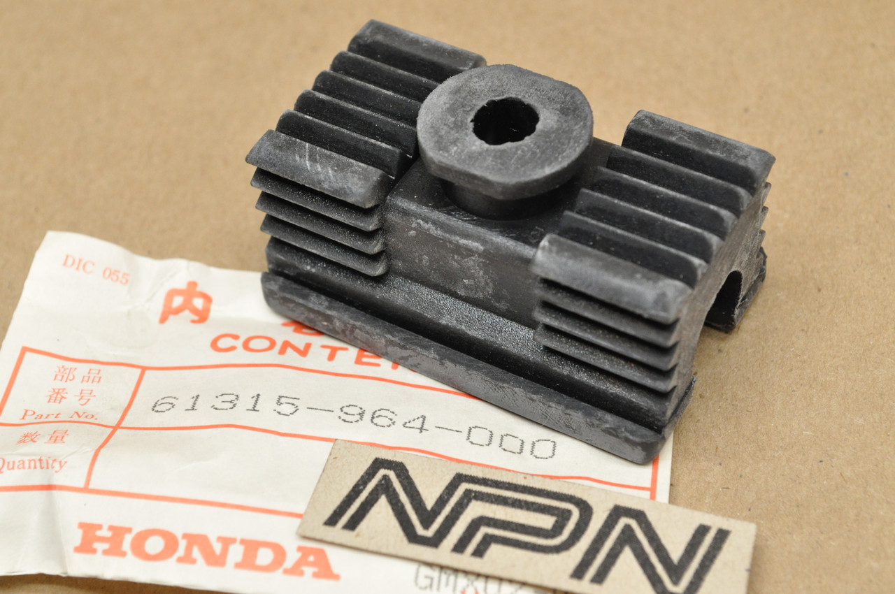 NOS Honda 1983-84 ATC250 R Head Light Mounting Rubber Stay 61315-964-000