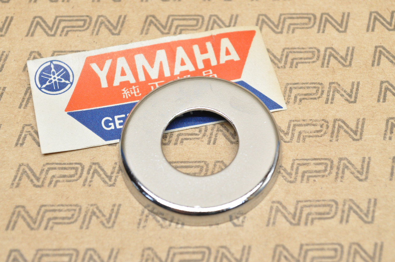 NOS Yamaha DT2 DT250 DT360 DT400 MX250 MX360 YZ250 YZ400 Cover 275-25327-00