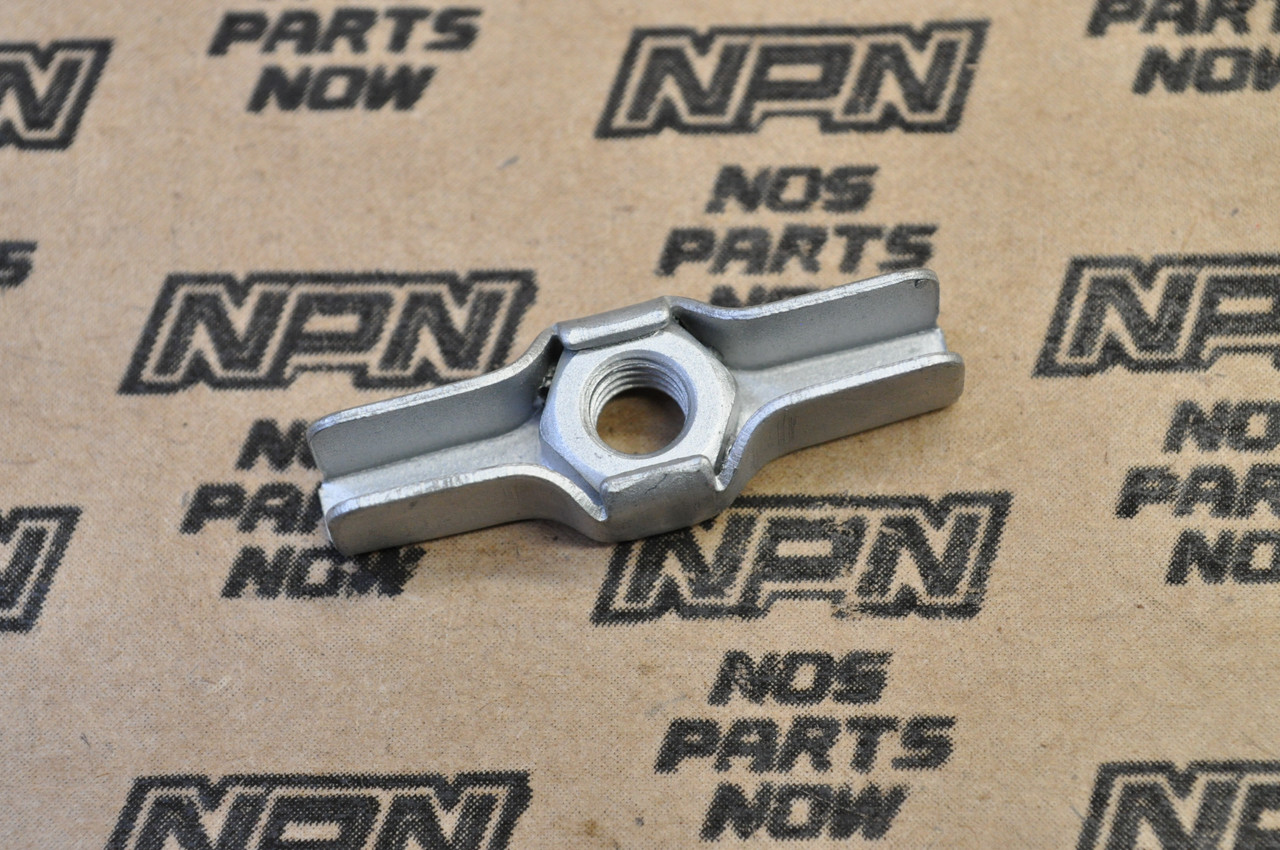 NOS Honda CB550 F GL1000 Gold Wing Air Cleaner Lid Cover Wing Nut 90203-PB2-000