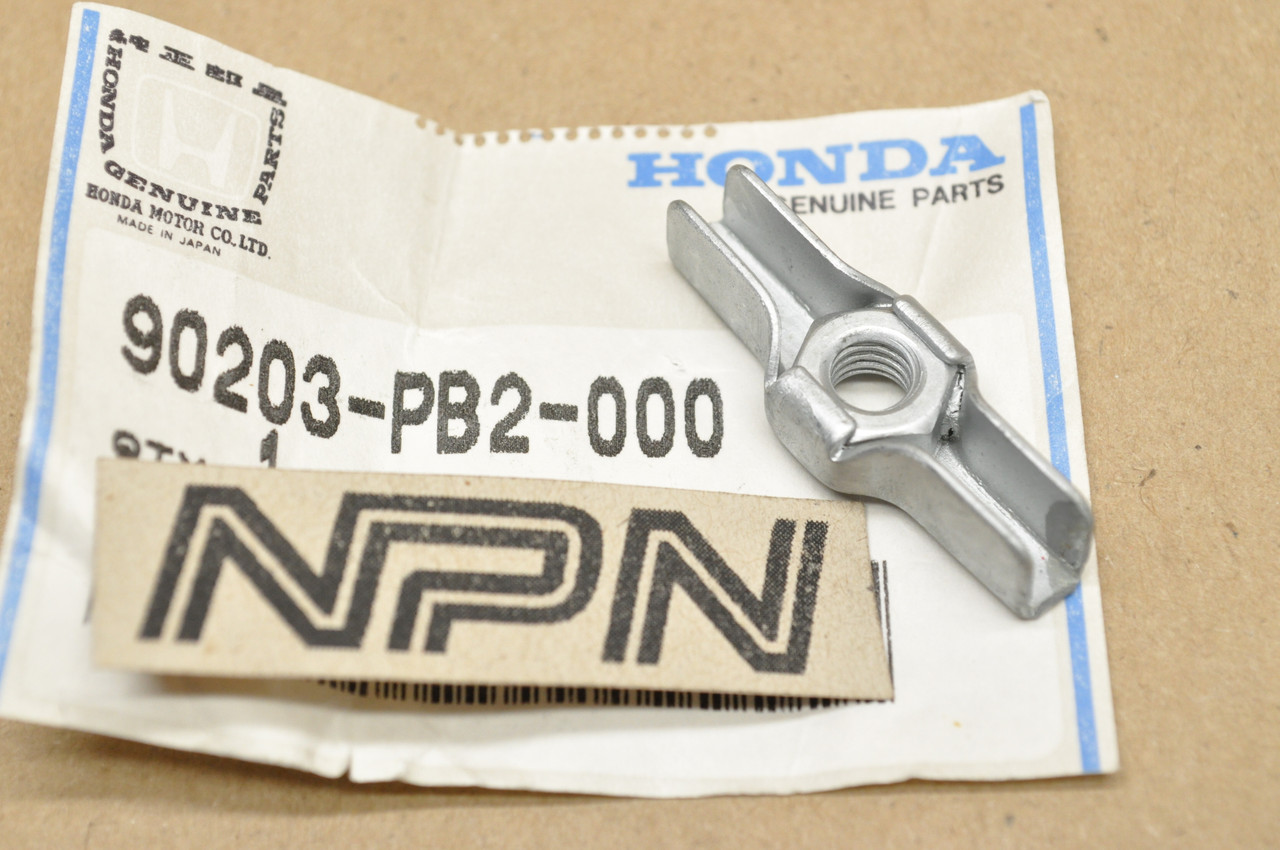 NOS Honda CB550 F GL1000 Gold Wing Air Cleaner Lid Cover Wing Nut 90203-PB2-000