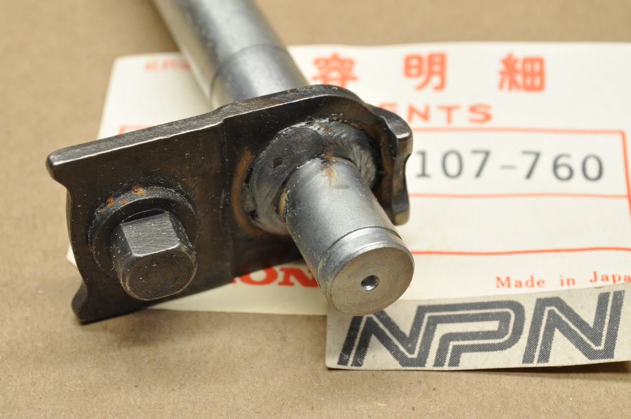 NOS Honda CB100 CL125 SL100 SL125 XL100 XL125 Shift Spindle Shaft 24610-107-760