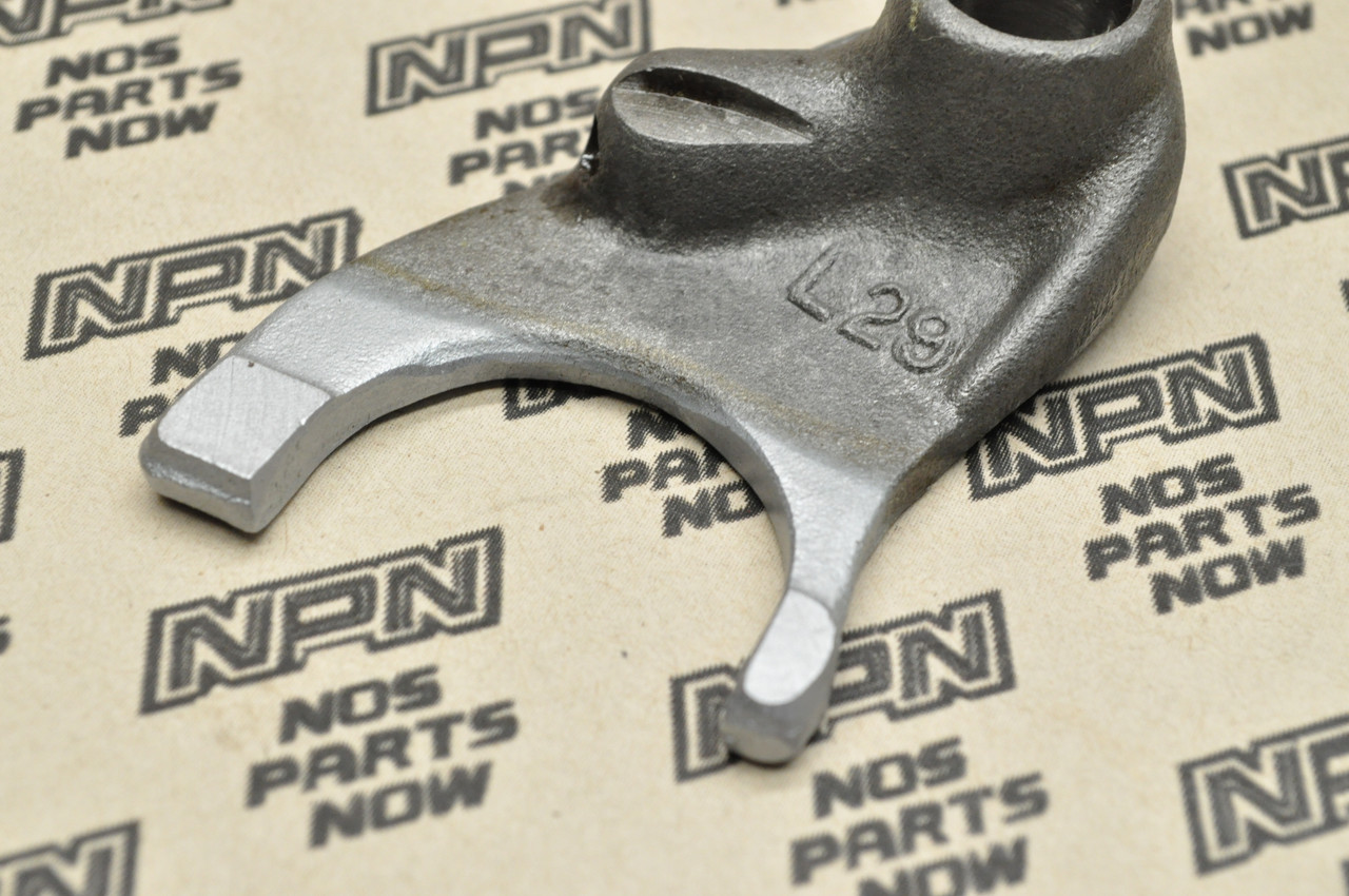 NOS Honda CB100 CL100 CL125 SL100 SL125 XL100 Left Gear Shift Fork 24221-107-000