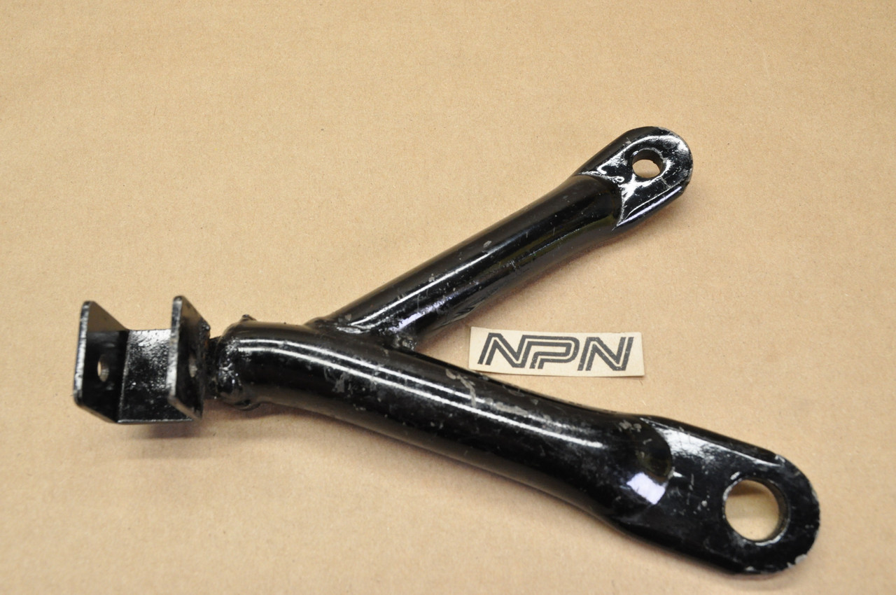 NOS Honda CL160 Left Foot Peg Arm Mount Bracket 50721-223-000 B