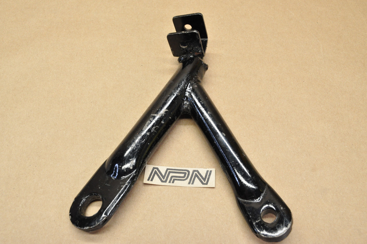 NOS Honda CL160 Left Foot Peg Arm Mount Bracket 50721-223-000 B