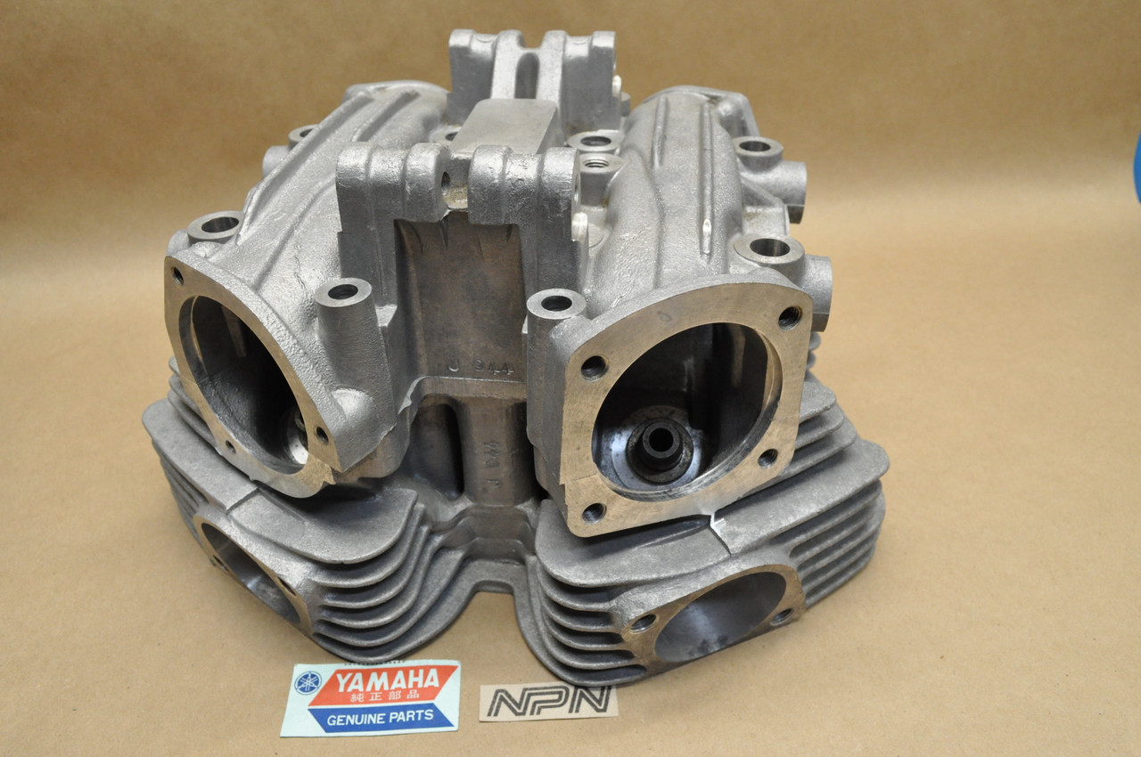 XS650 エンジンカバー 306-15411 ヤマハ 純正 バイク 部品