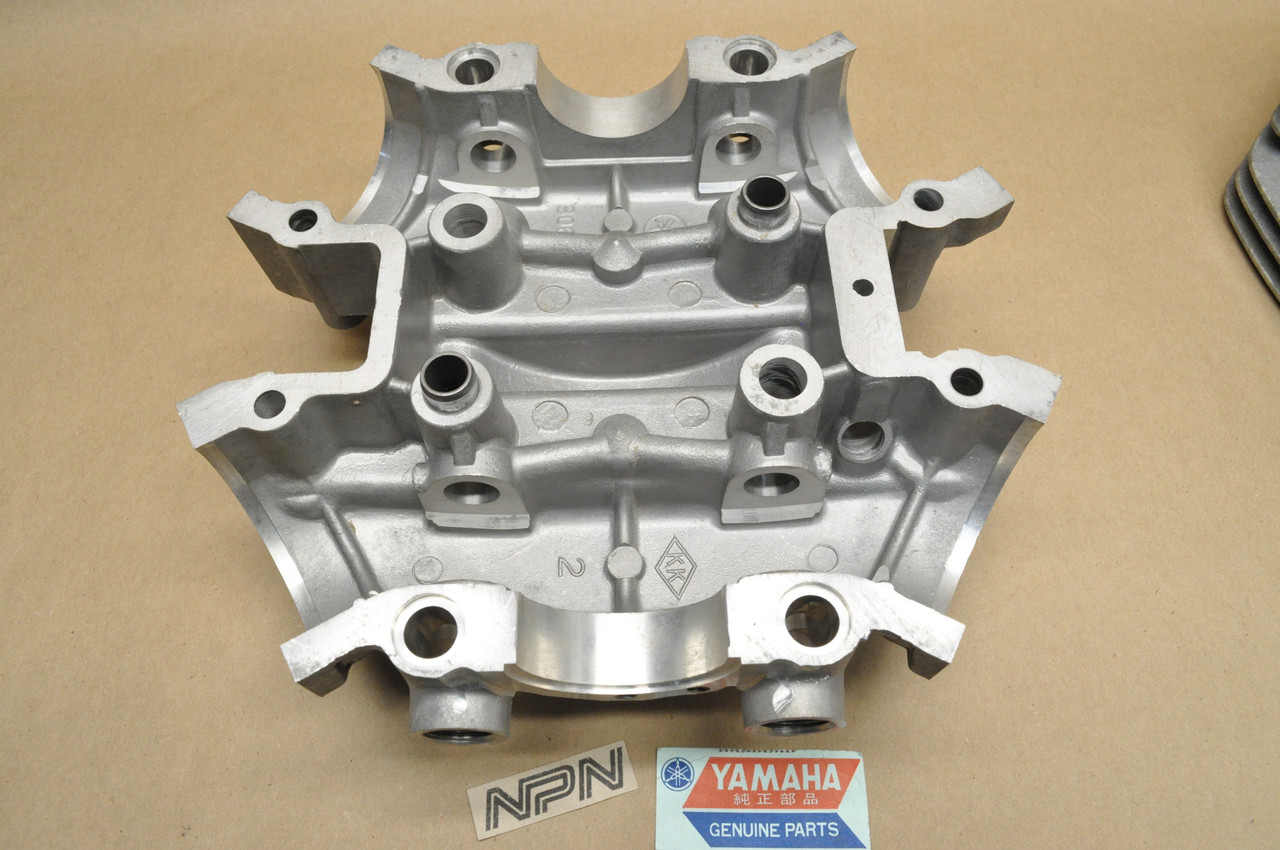 XS650 エンジンカバー 306-15411 ヤマハ 純正 バイク 部品
