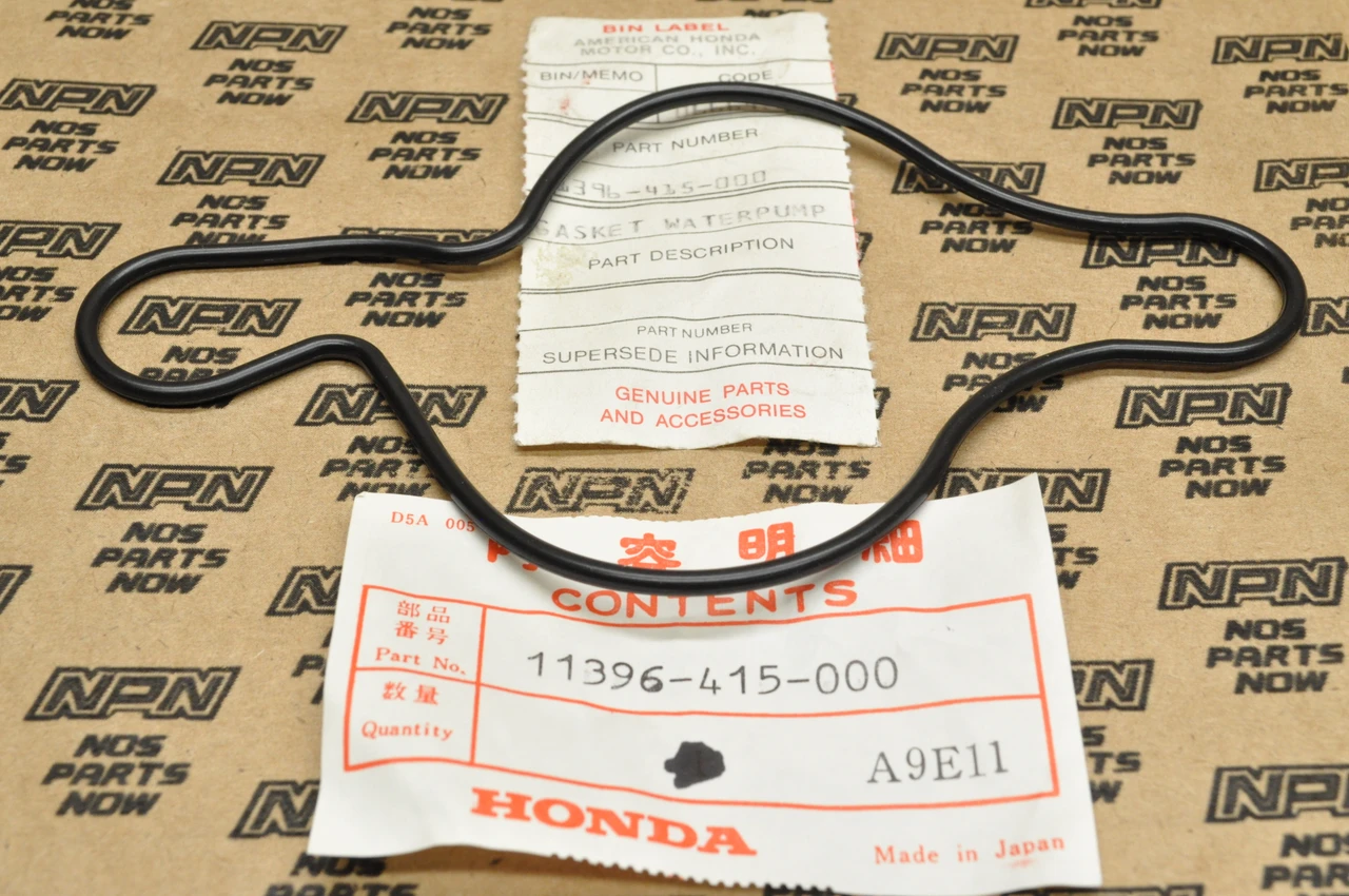 NOS Honda CX500 CX650 GL500 GL650 Water Pump Base Gasket 11396-415-000