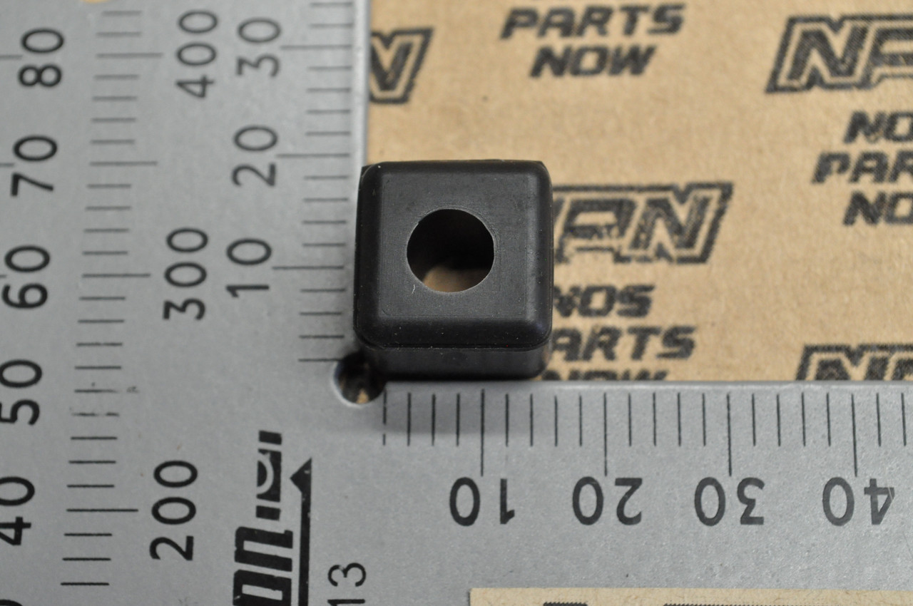 NOS Honda CR125 CR250 CR500 CR80 Side Cover Stop Rubber 83515-KS7-830