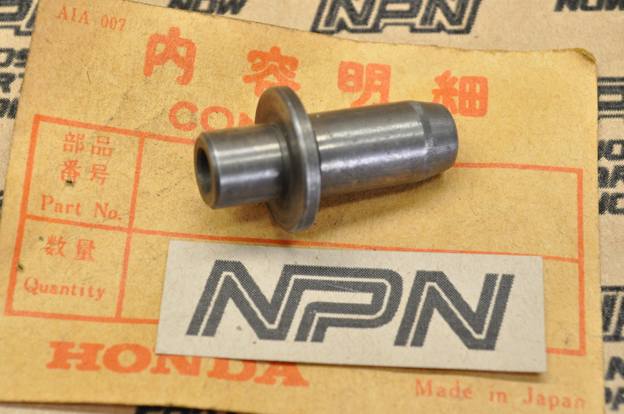 NOS Honda CB125 CD125 CL125 Exhaust Valve Guide 12023-230-300