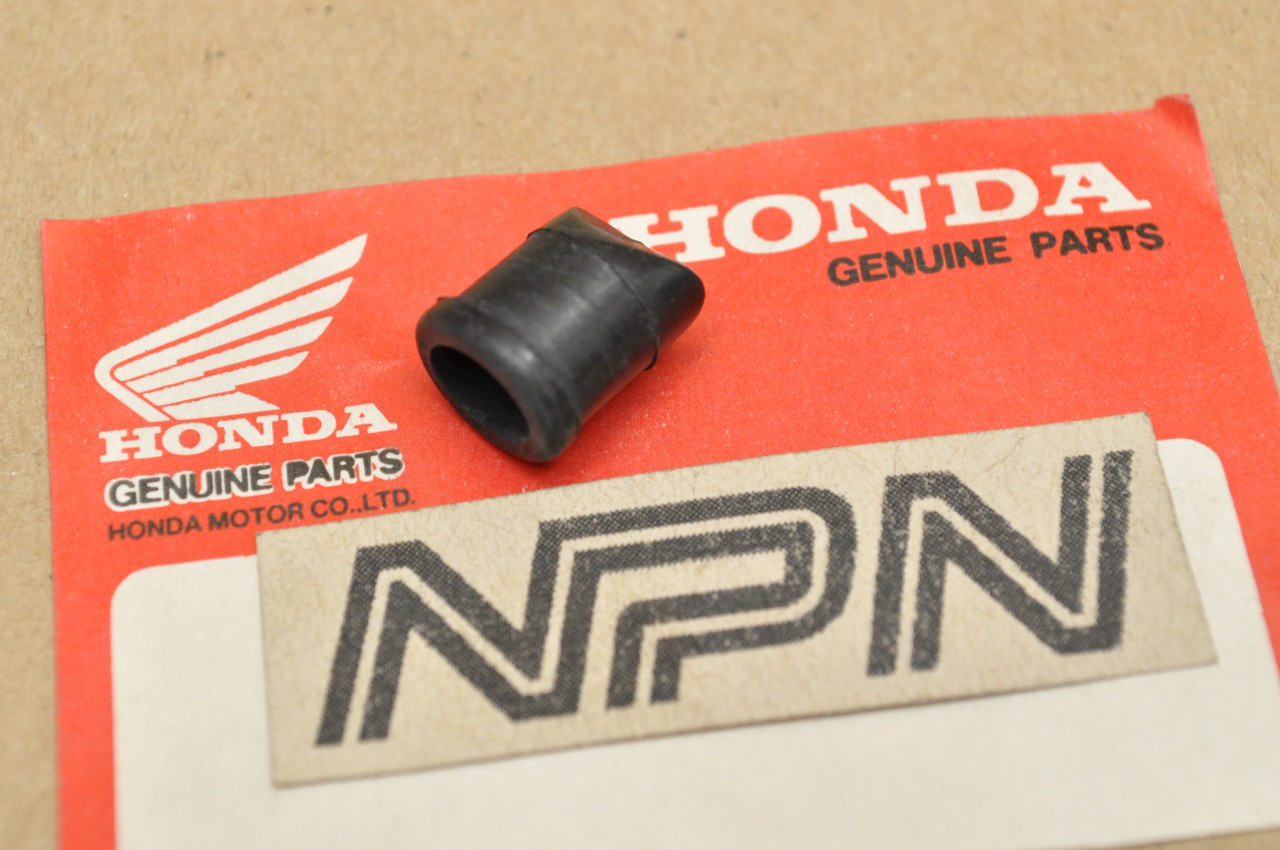 NOS Honda 1978-79 GL1000 Gold Wing Storage Tank Rubber Drain Valve 17236-431-770