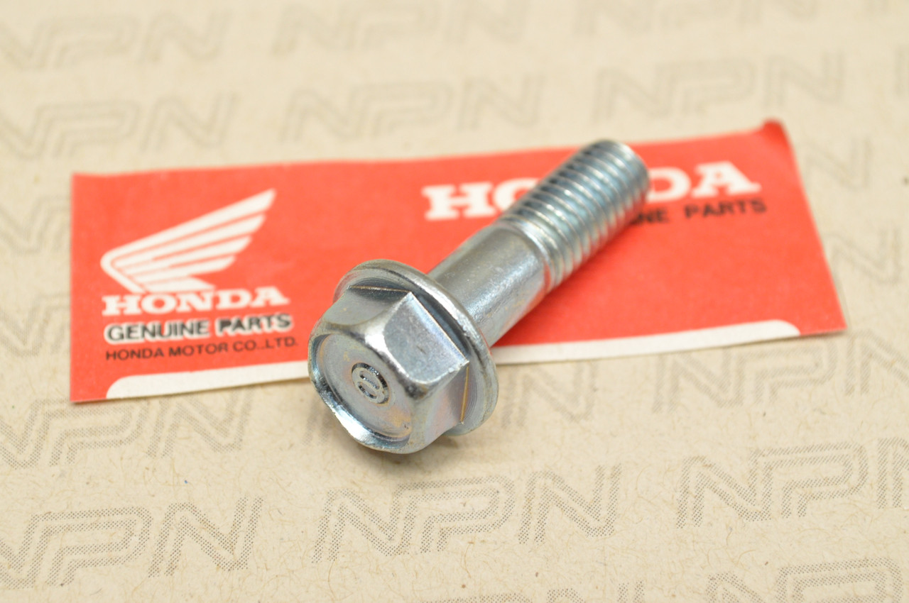 NOS Honda XL250 K1-K2 XL350 K1 Step Bar Flange Bolt 8x28 95814-08028