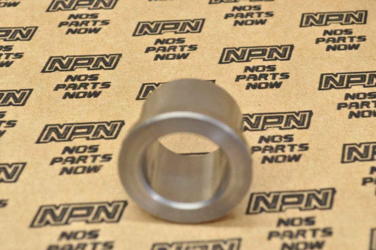 NOS Honda CB350 K0-K4 CL350 SL350 XL250 Swing Arm Pivot Bushing 52174-329-300