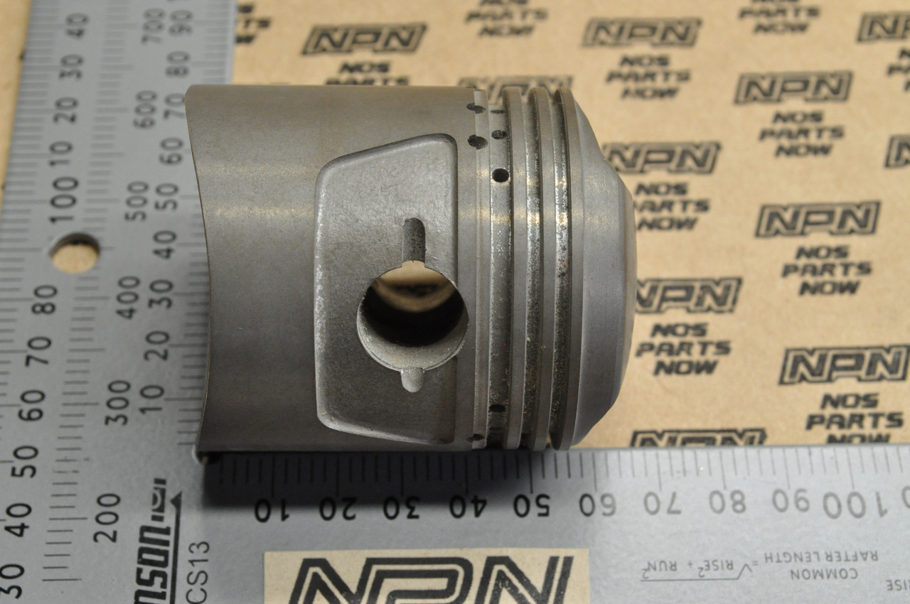 NOS Honda CA72 Piston .75 Oversize 13104-259-000