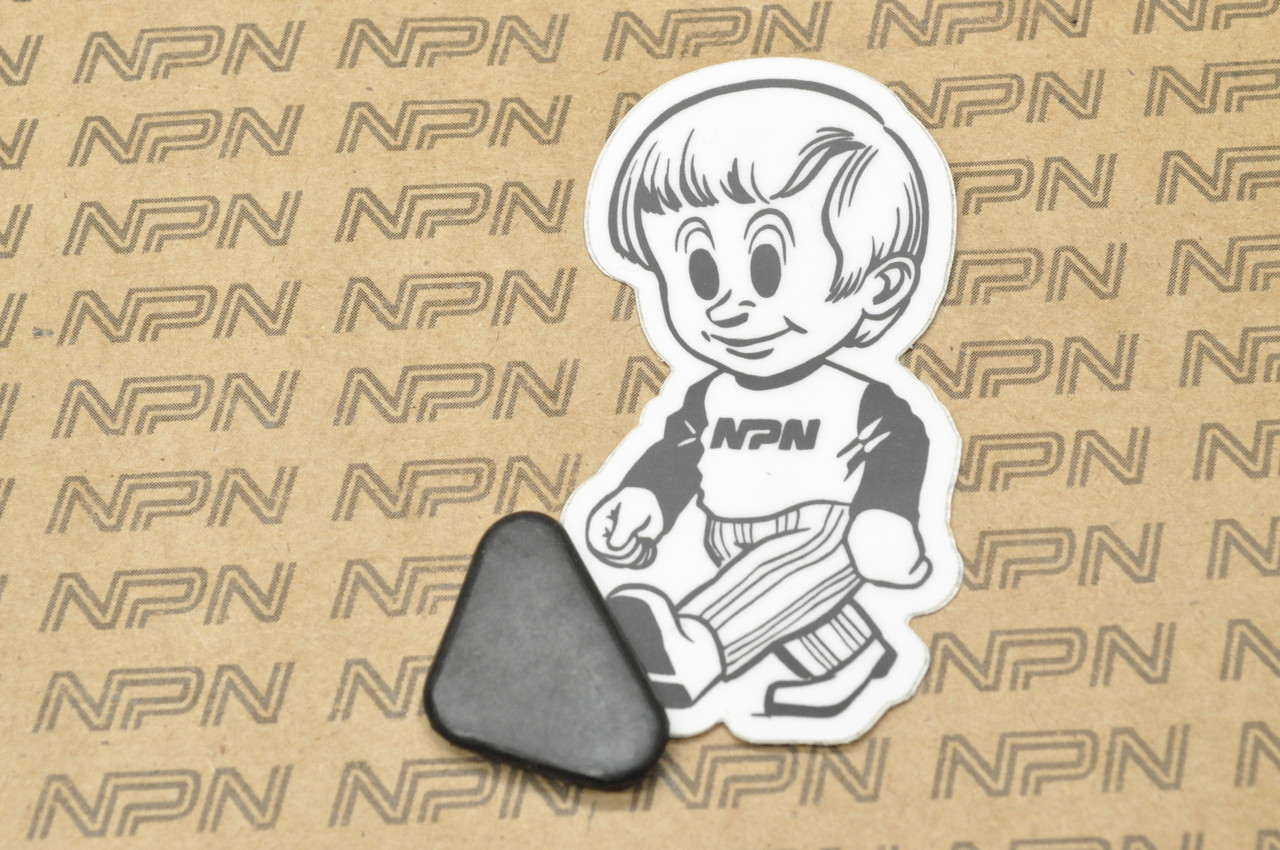 NOS Honda C110 CA110 C200 CA200 Rear Fender Left Grommet Plug 50328-022-000