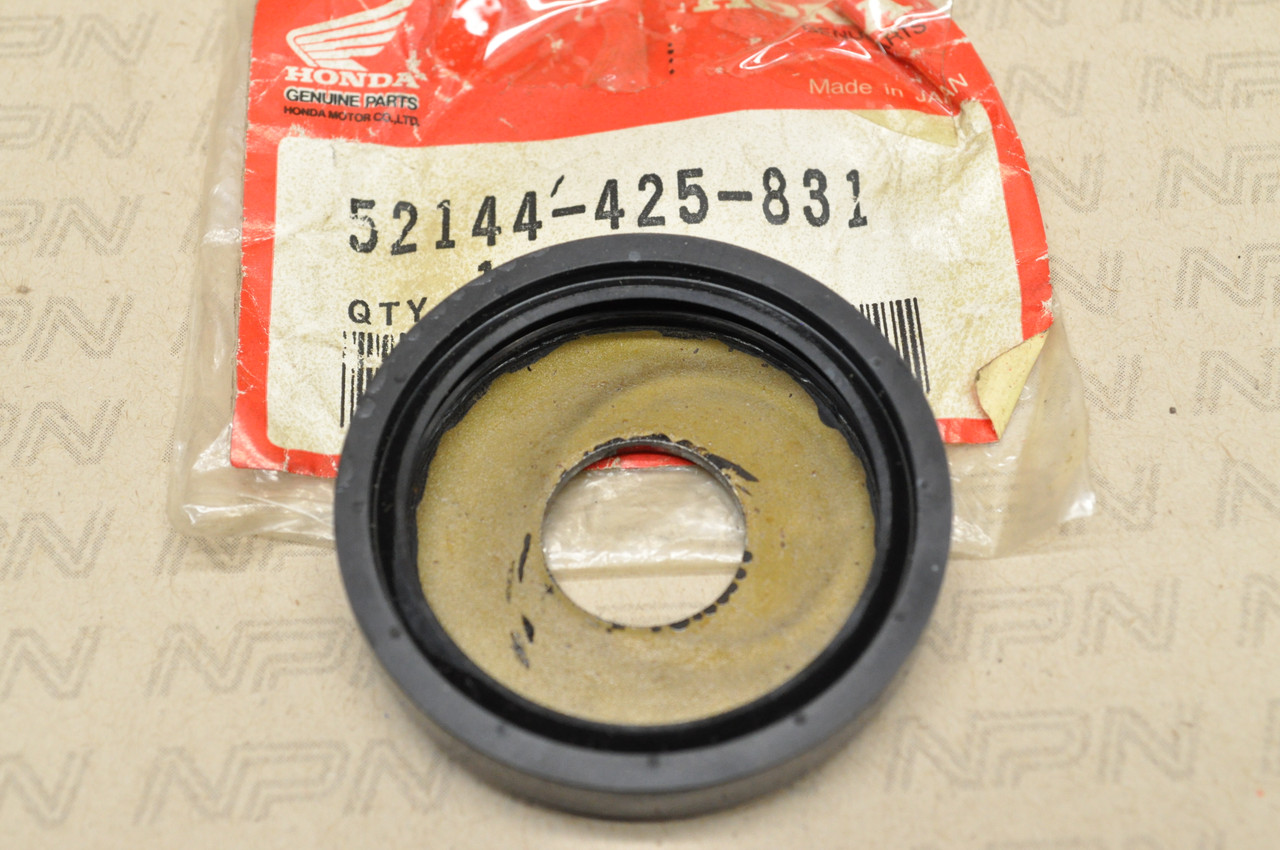 NOS Honda CB750 C CB750F CB750K CB750SC CB900 F Dust Seal Cap 52144-425-831