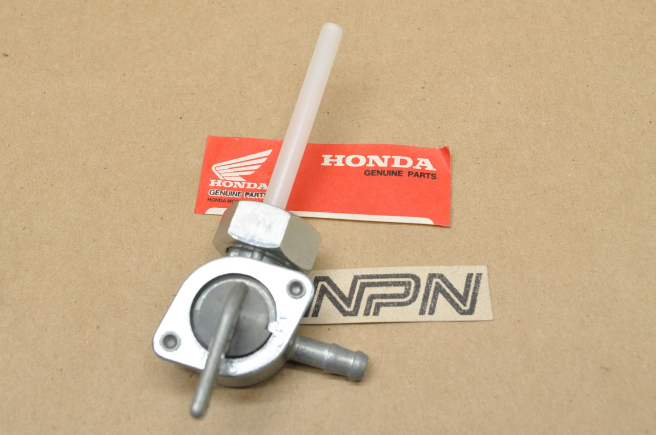 NOS Honda CM400 CM400T XL500 XR250 XR500 Gas Tank Petcock Body