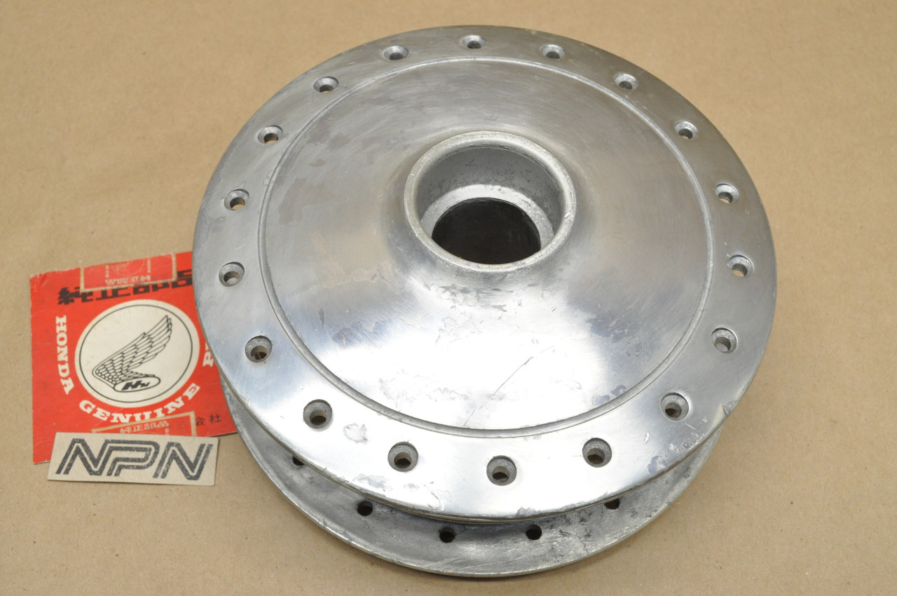 NOS Honda CB100 CL100 CL100S SL90 Front Wheel Hub 44601-028-000