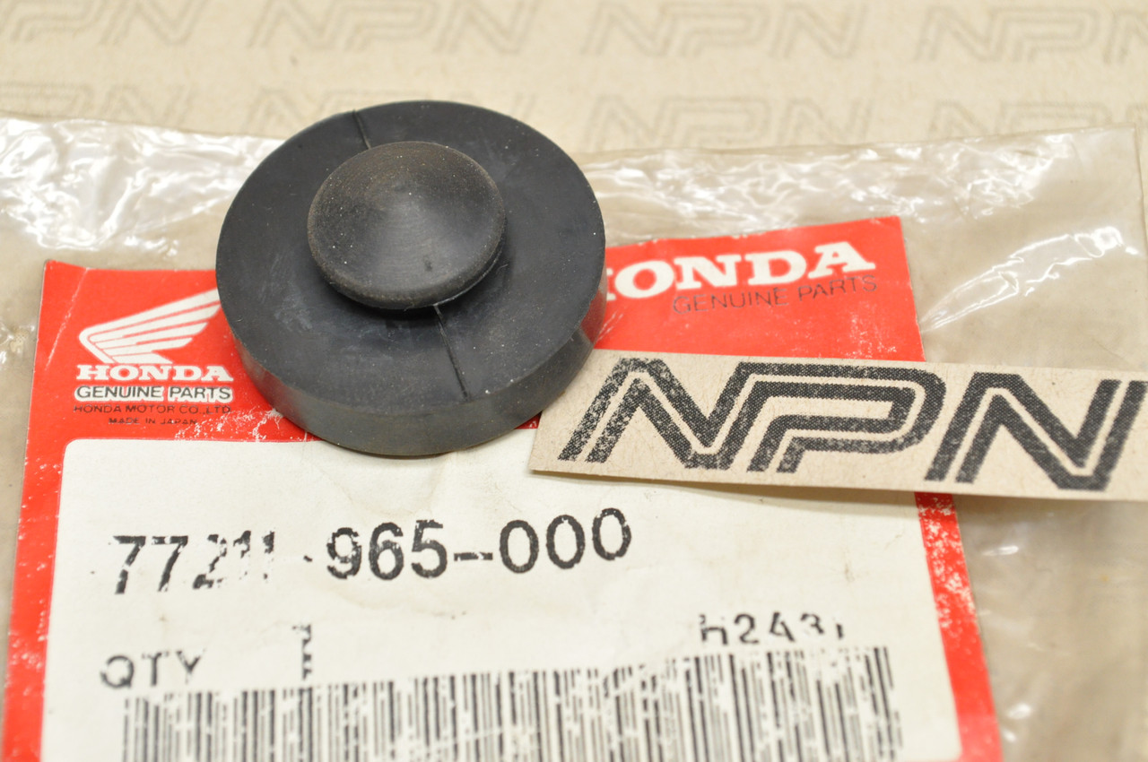 NOS Honda ATC200 X ATC250 R TRX200 TRX200D Seat Stopper Rubber 77211-965-000