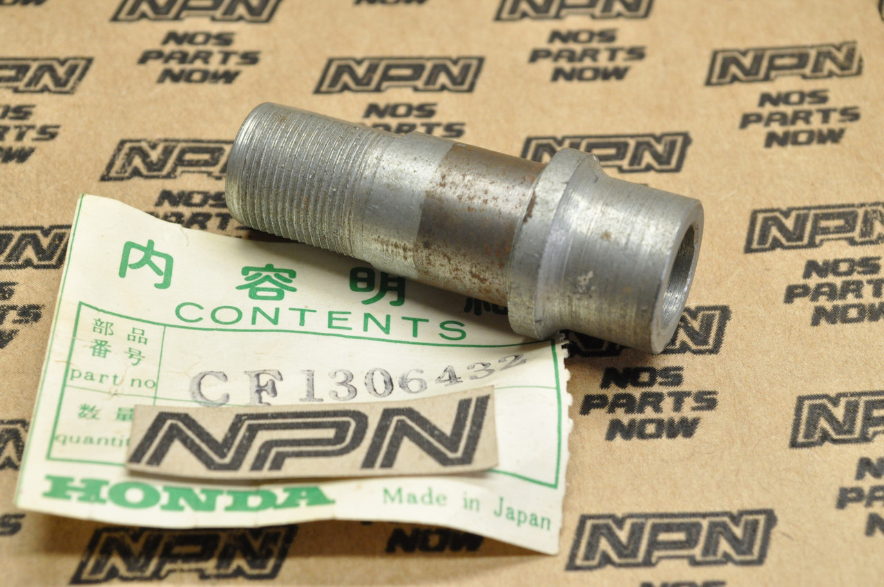 NOS Honda S65 Rear Wheel Axle Sleeve 42303-035-000