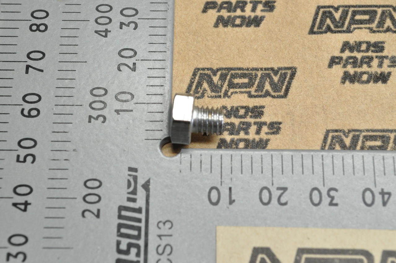 NOS Honda C100 CA100 C102 CA102 C110 CA110 CB92 Guard Case Bolt 92000-06006-02