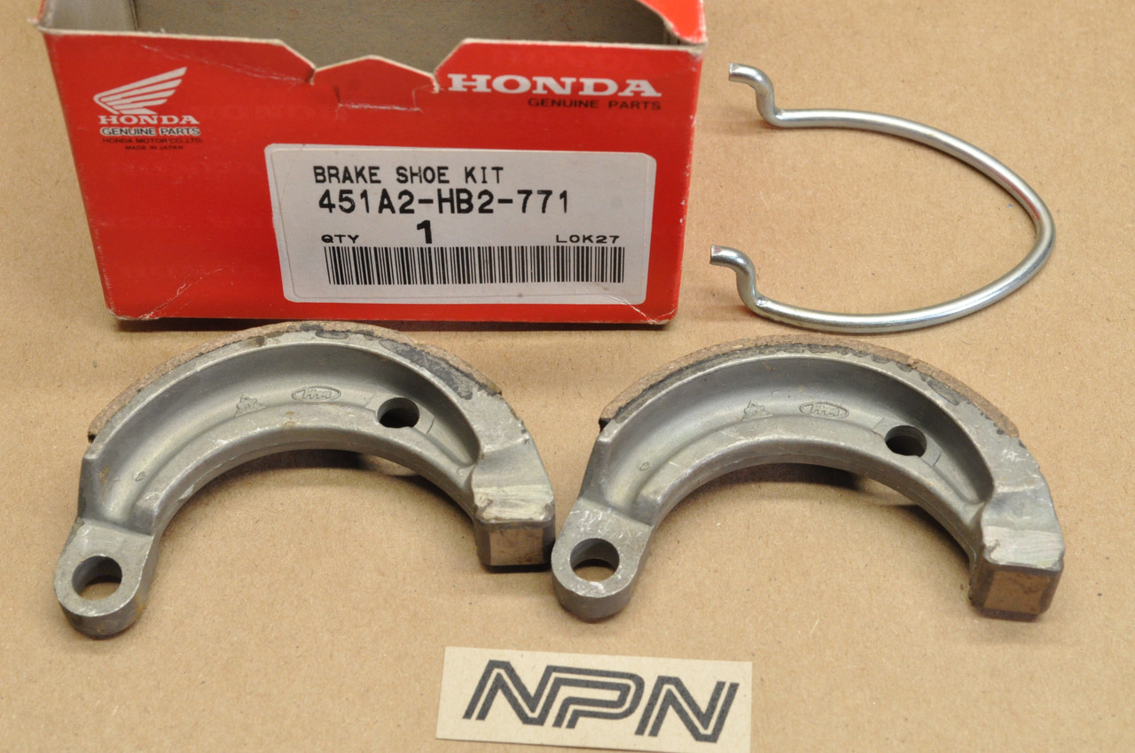 NOS Honda 1987 TRX70 Fourtrax Front Brake Shoe Pad Set 451A2-HB2-771