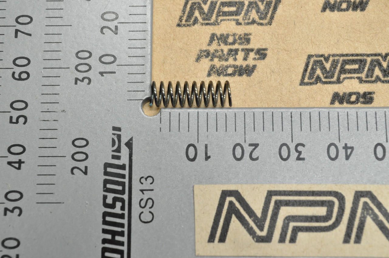 NOS Honda ATC70 C70 CL70 CT70 SL70 TRX70 XR70 Z50 Oil Guide Spring 25555-065-000