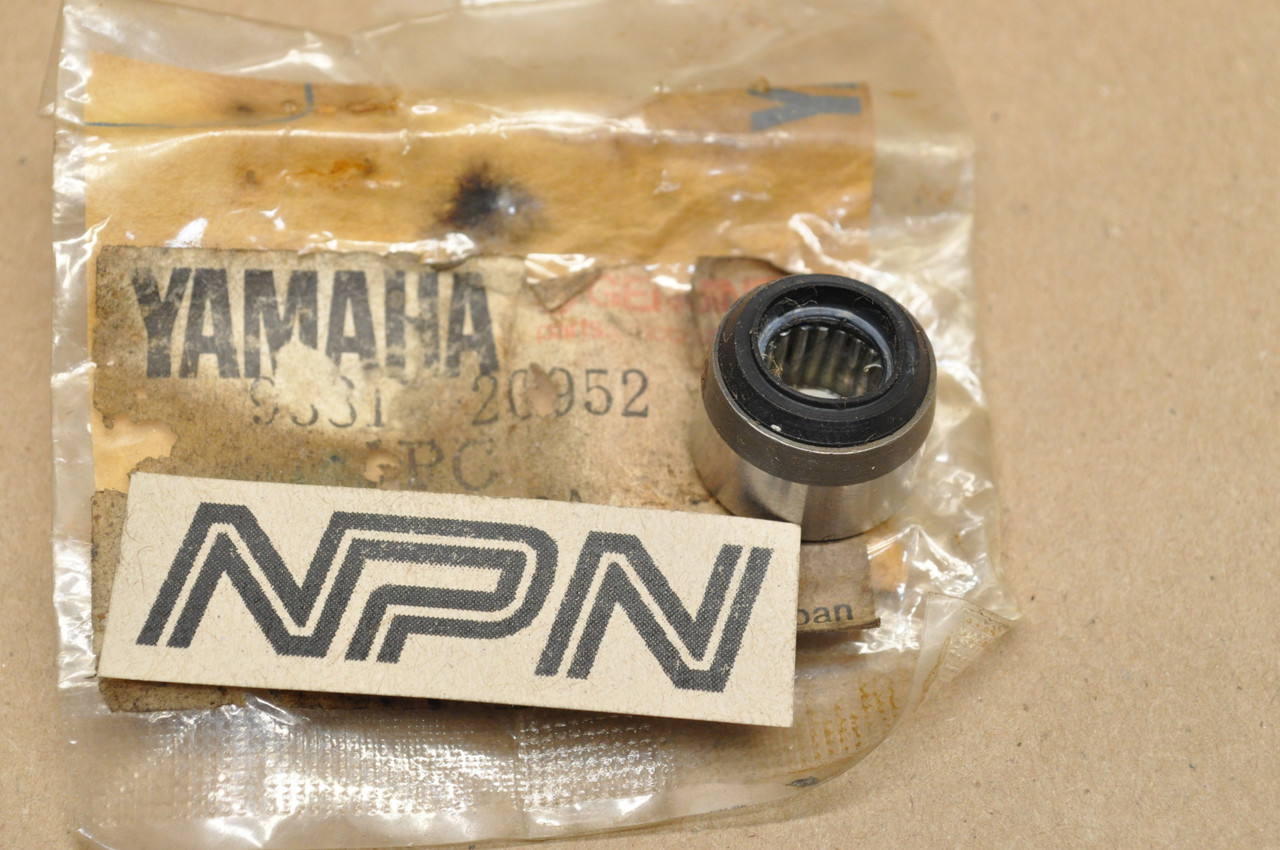 NOS Yamaha YFM100 Champ YFM50 YFM80 Badger Cross Joint Bearing 93311-20952