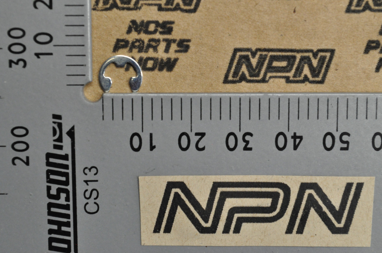 NOS Honda ATC200 E ATC200ES CB500 CB550 CR250 TRX200 Circlip 90601-816-000