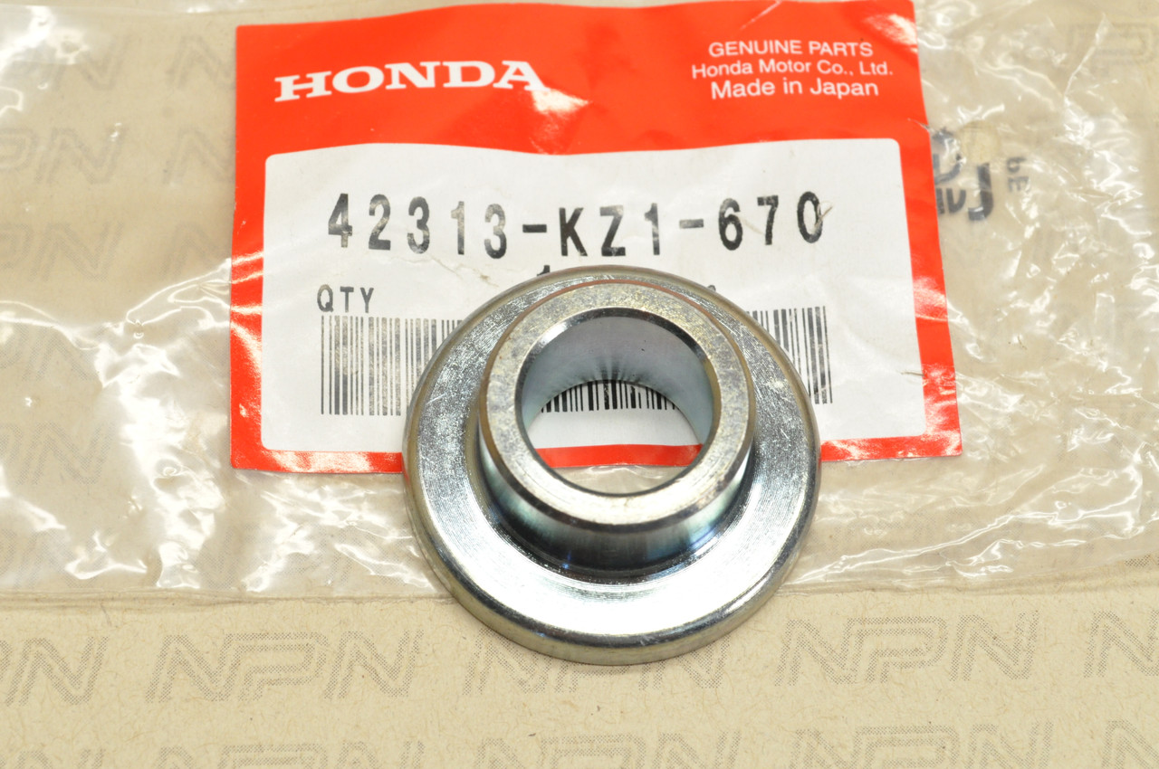 NOS Honda XR250 R XR400 R XR600 R XR650 L Rear Wheel Collar 42313-KZ1-670