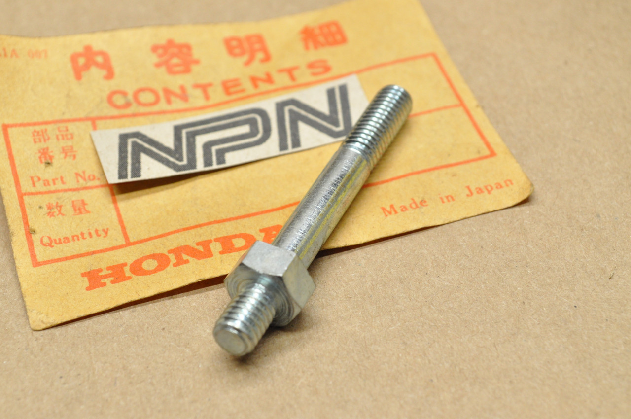 NOS Honda C100 CA100 Cylinder Head Cover Bolt "A" 90005-001-000
